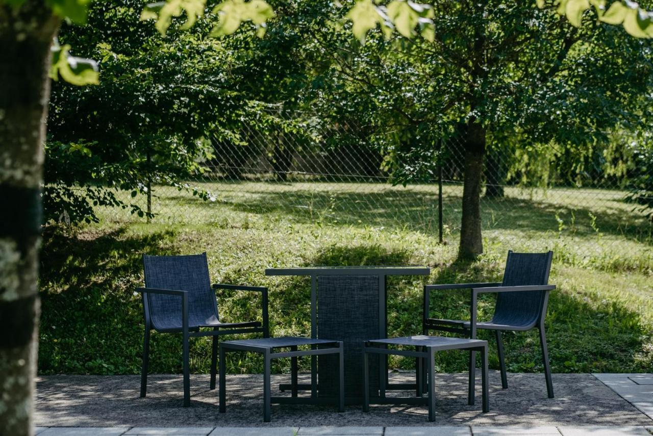 Haus Luna - Privatzimmer Im Sonnigen Suedburgenland Vághegy Kültér fotó